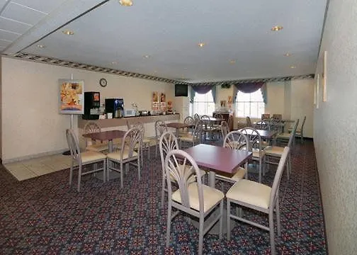 Sleep Decatur I-72 Inn 4*